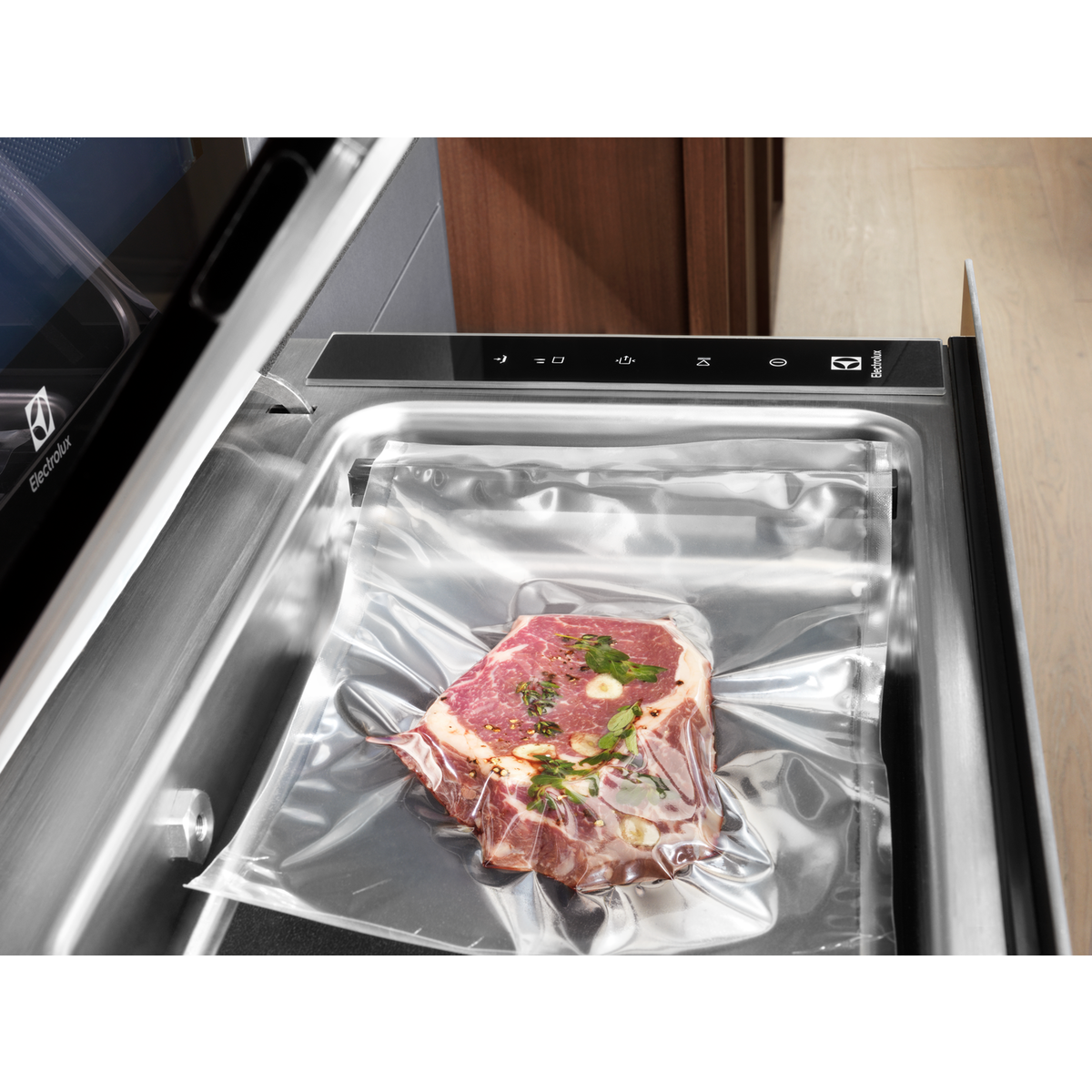 Electrolux - Integrated Vacuum Sealer - KBV4X