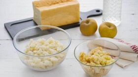 Pudin de pan de molde y manzanas