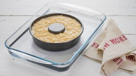 Pudin de pan de molde y manzanas